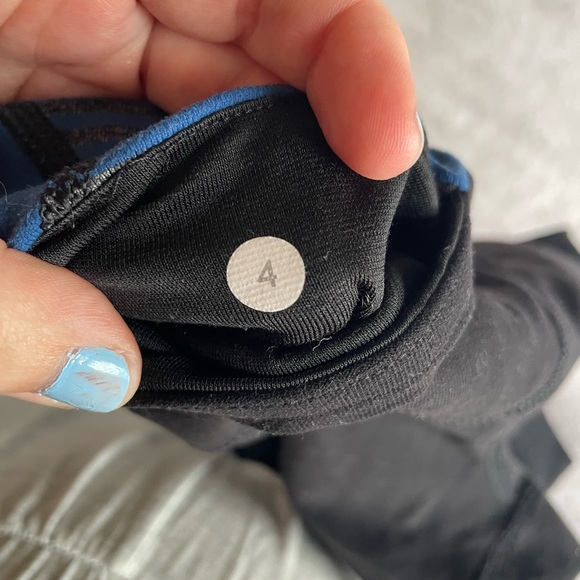 Reversible lululemon leggings - Picture 2 of 6